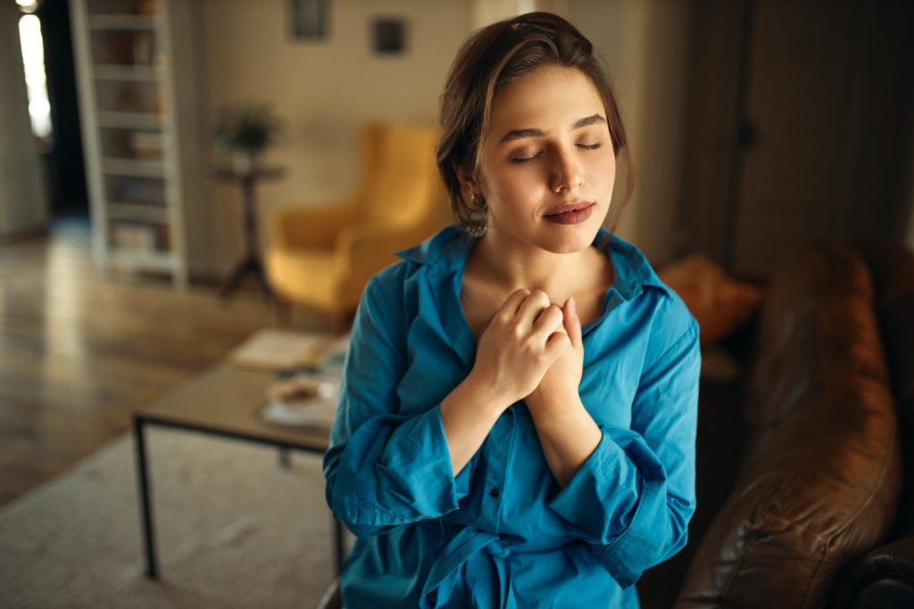 praying woman