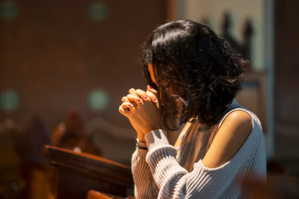 woman praying